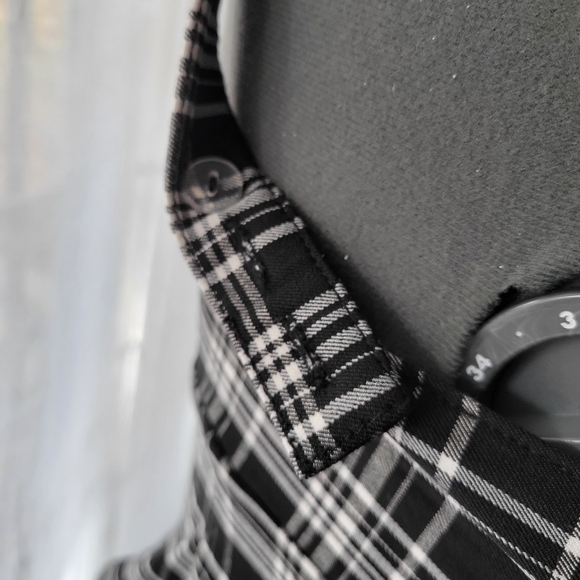 Hollister Black and White Plaid Mini Dress - Jumper - Size XXS - Picture 9 of 11